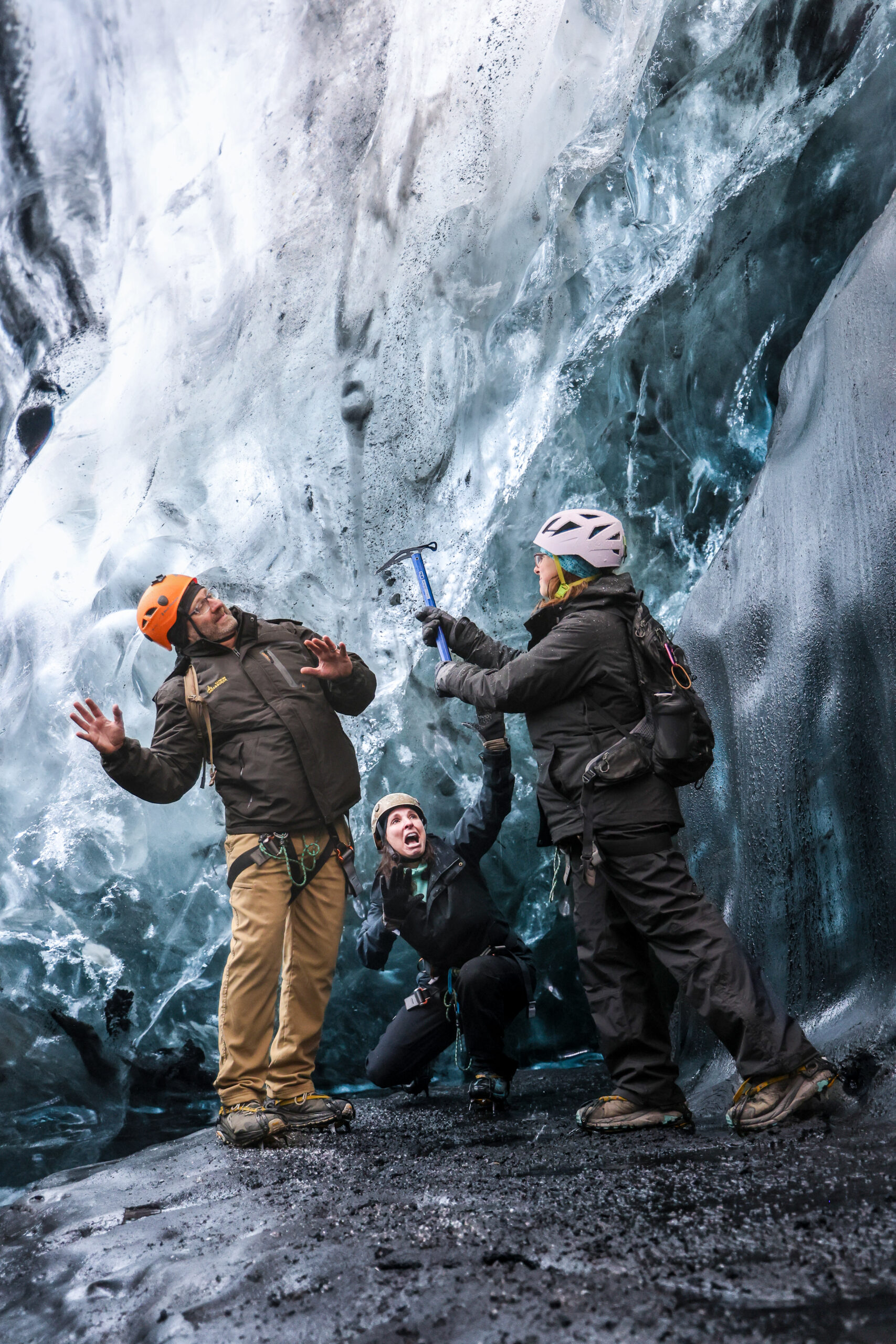 glacier hike ice cave